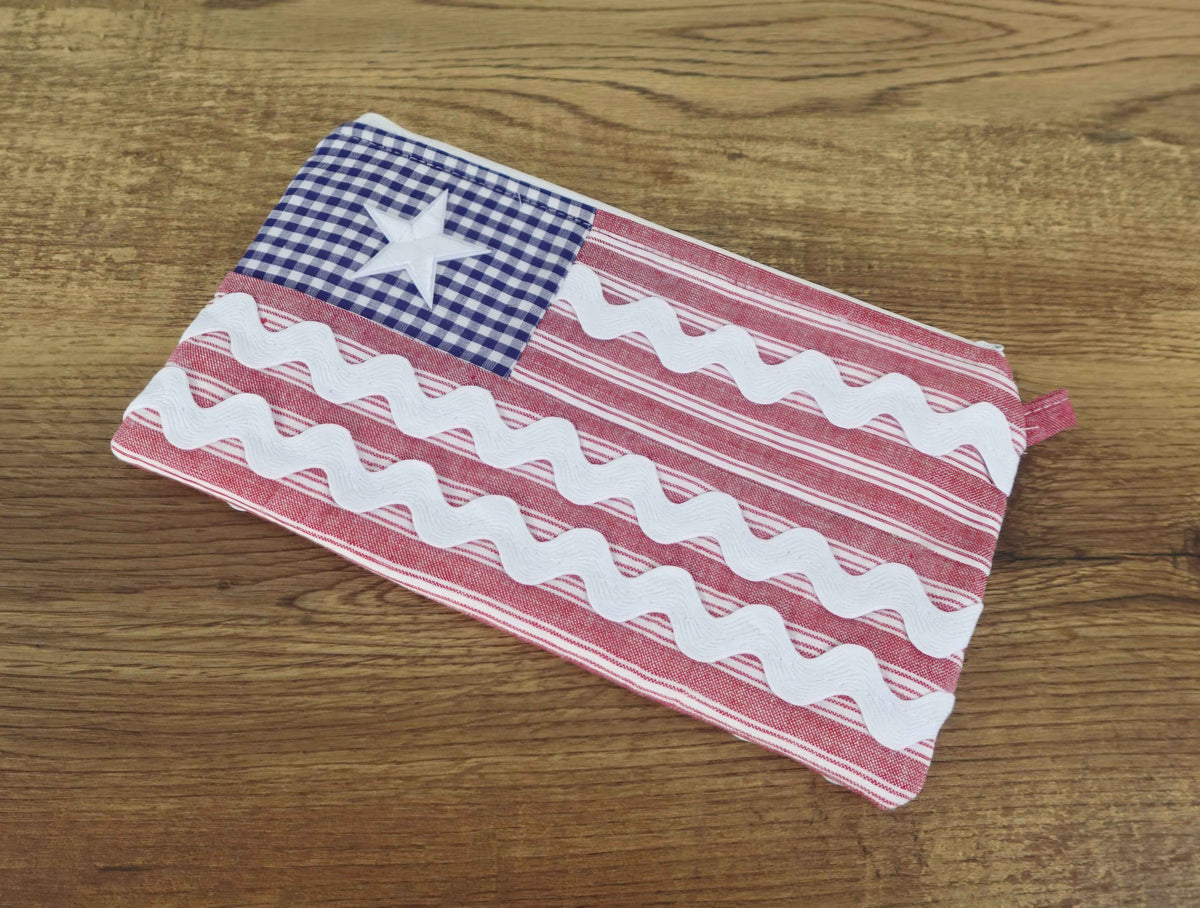 USA Flag Pouch Medium